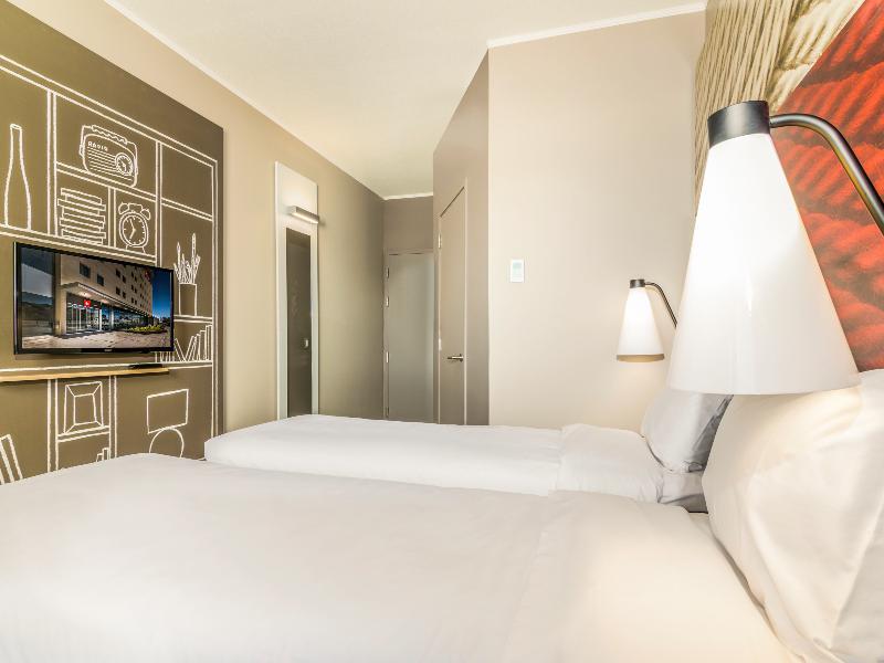 Ibis Budget Calama Exterior photo